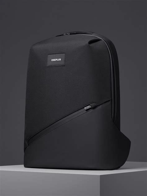 oneplus urban traveler backpack.